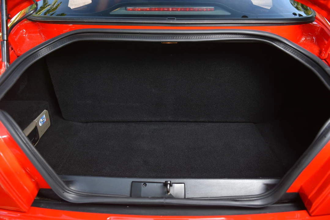 1998 Ferrari 550 Maranello - Image 12 of 31