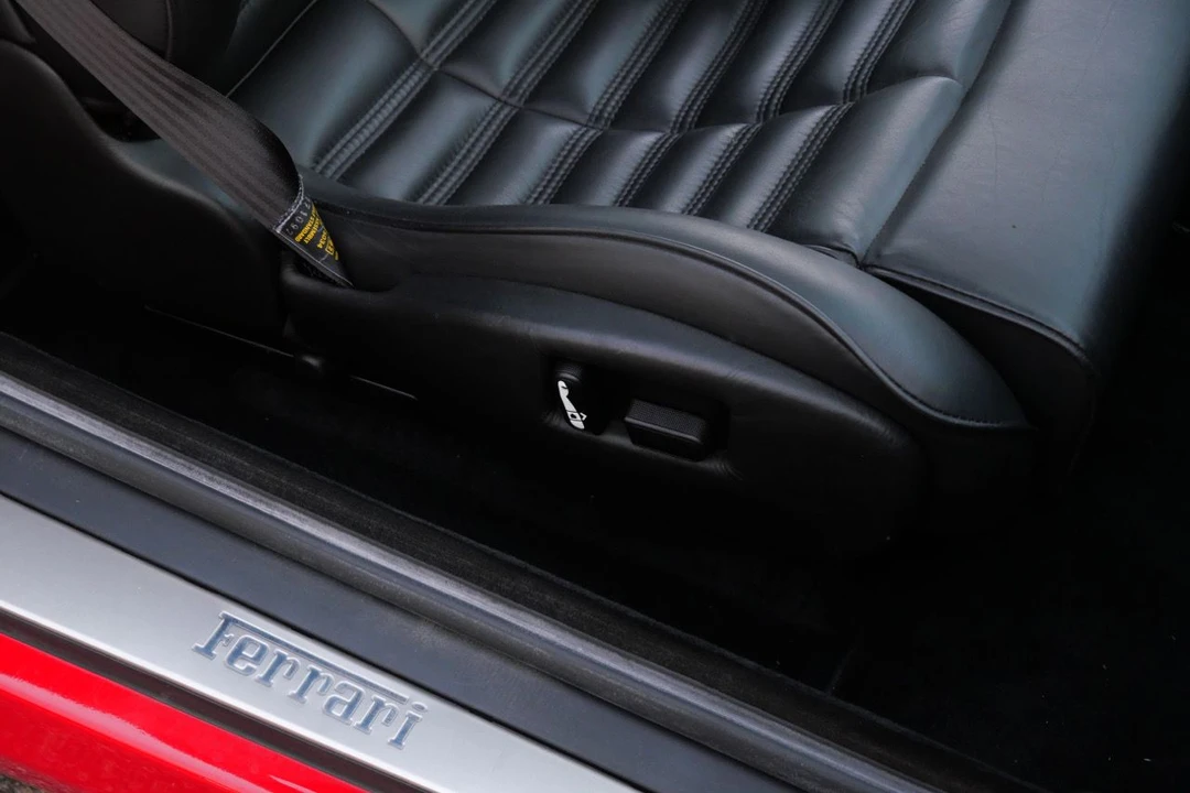 1998 Ferrari 550 Maranello - Image 14 of 31
