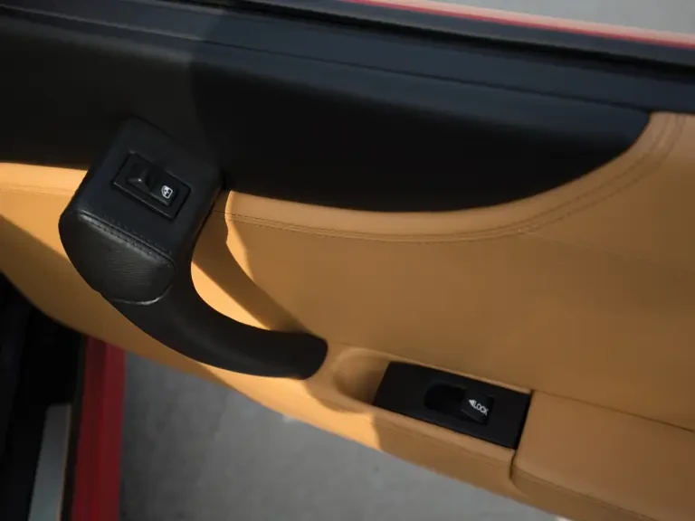 1998 Ferrari 550 Maranello - Image 26 of 31