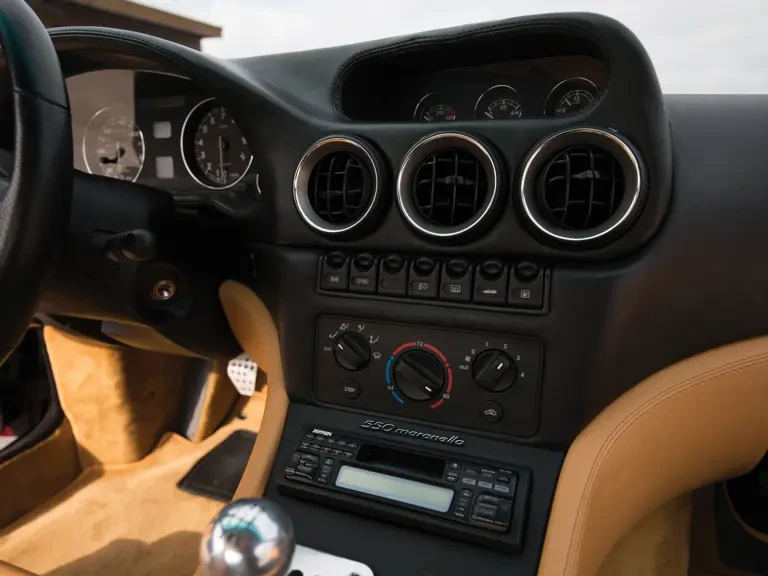 1998 Ferrari 550 Maranello - Image 18 of 31