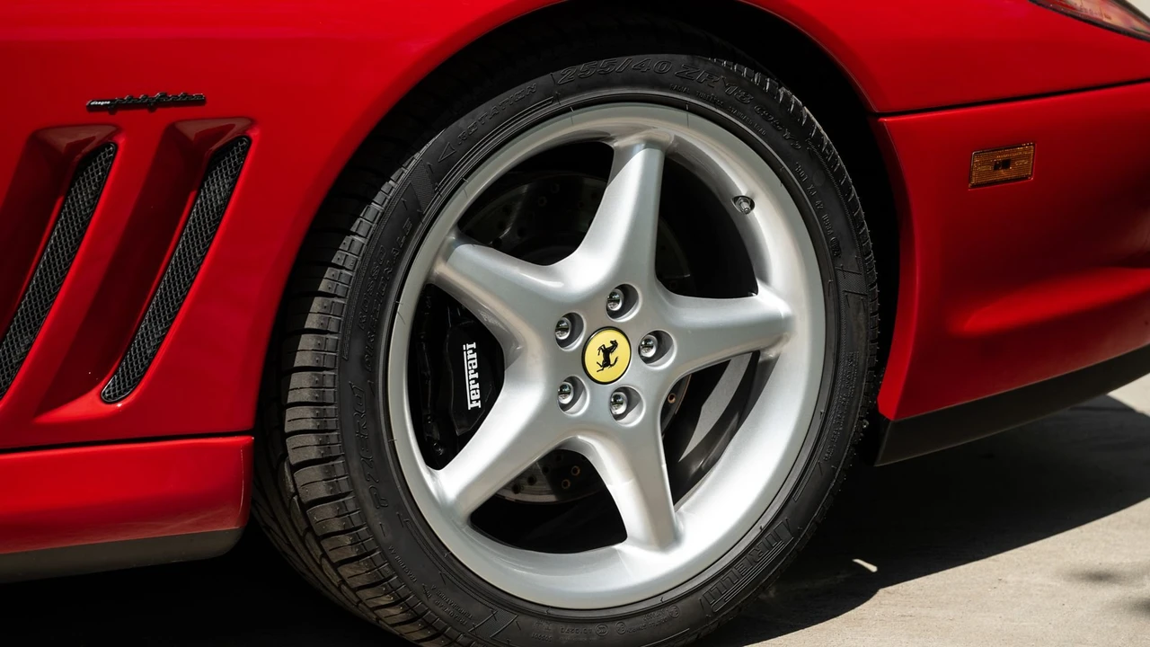1998 Ferrari 550 Maranello - Image 29 of 31