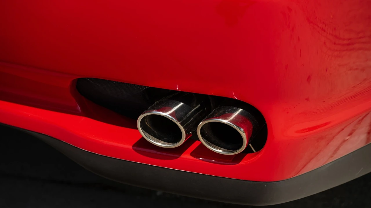 1998 Ferrari 550 Maranello - Image 25 of 31