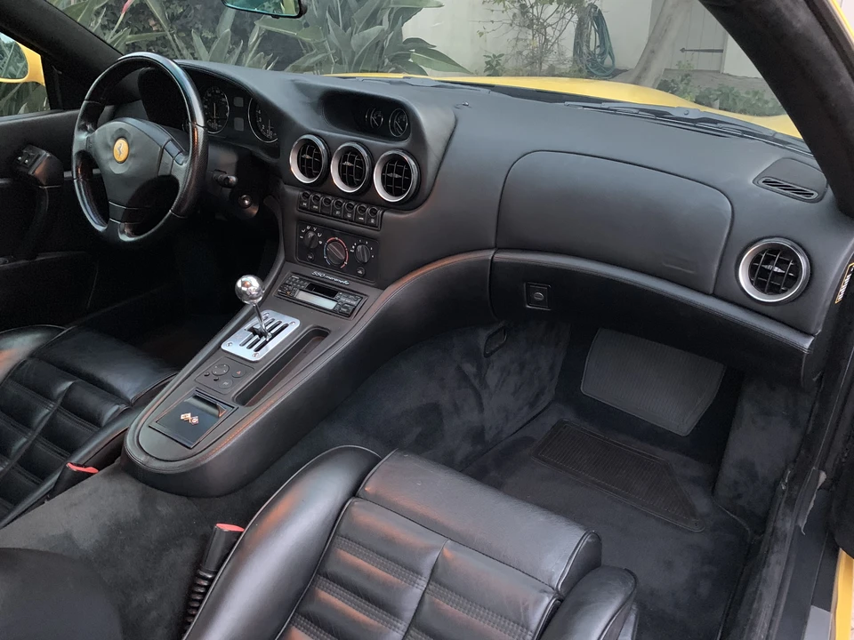 1998 Ferrari 550 Maranello - Image 27 of 31