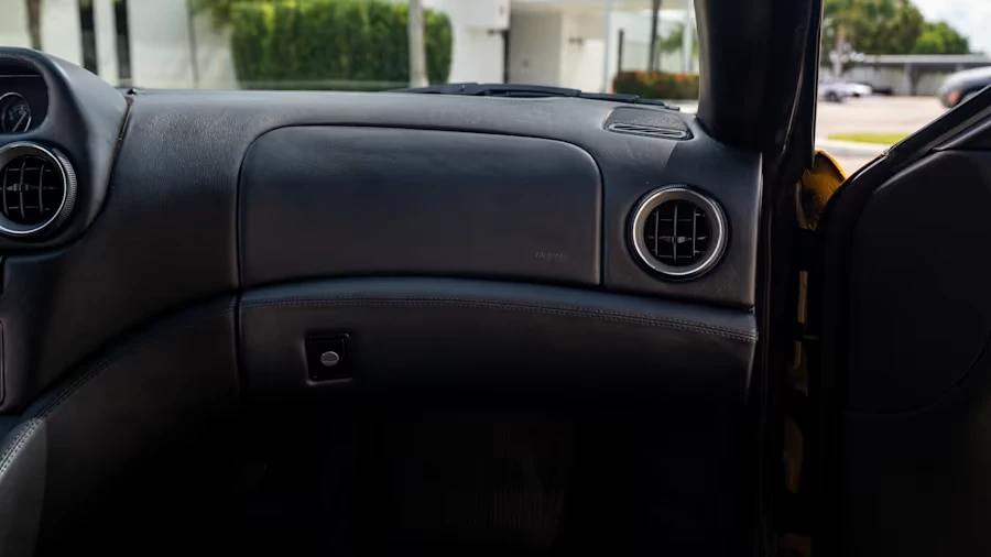 1998 Ferrari 550 Maranello - Image 25 of 31