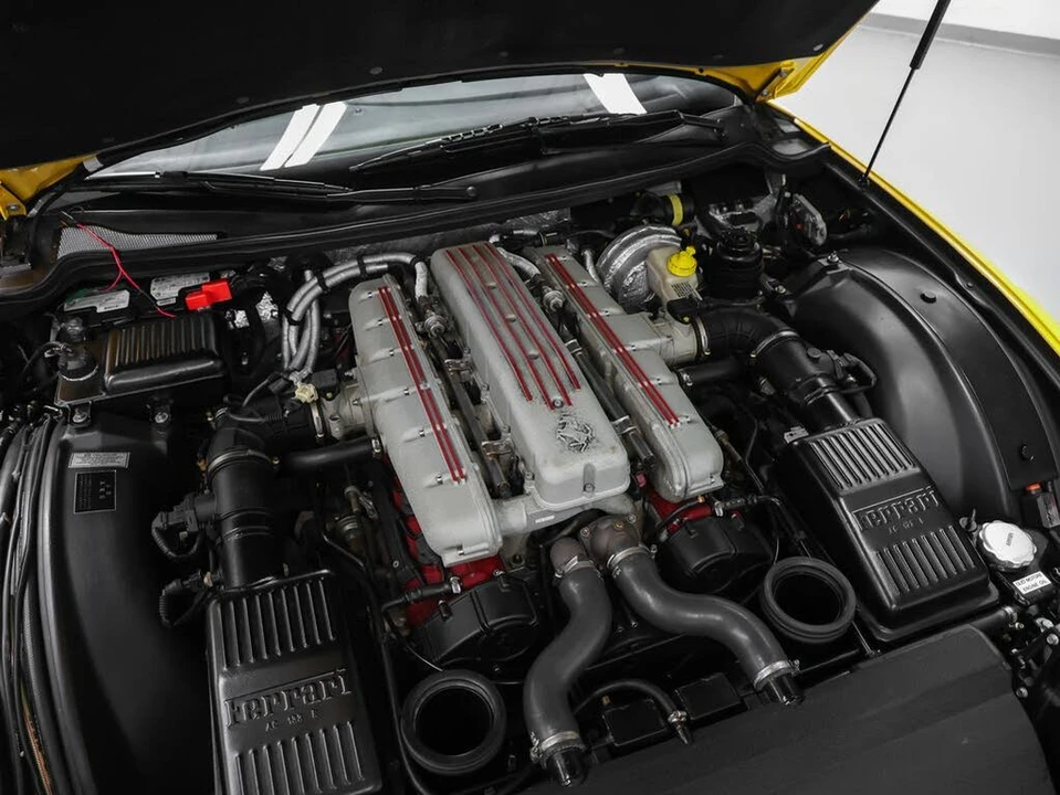 1998 Ferrari 550 Maranello - Image 15 of 31