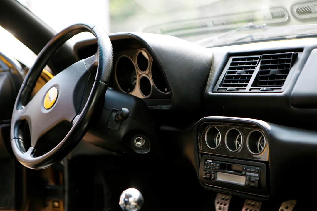 1998 Ferrari F355 Berlinetta - Image 26 of 31