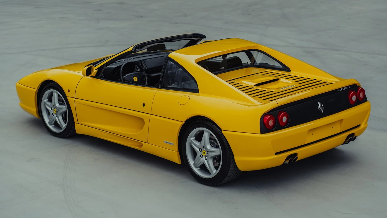 1998 Ferrari F355 GTS - Image 15 of 31
