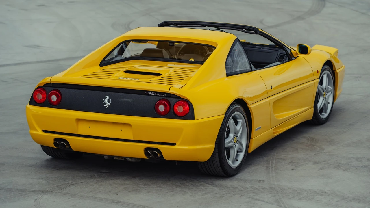 1998 Ferrari F355 GTS - Image 29 of 31