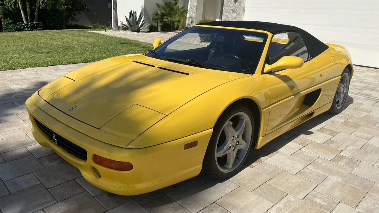 1998 Ferrari F355 Spider - Image 21 of 31