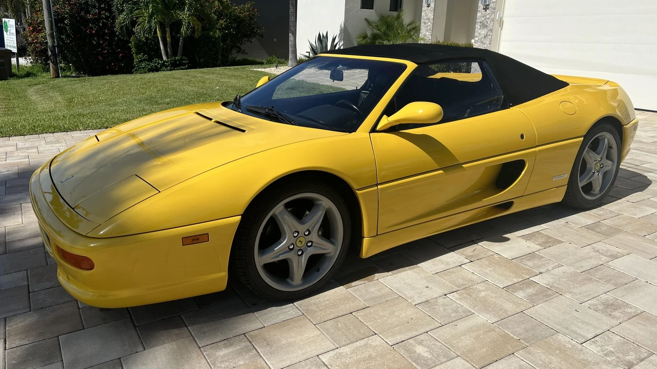 1998 Ferrari F355 Spider - Image 18 of 31