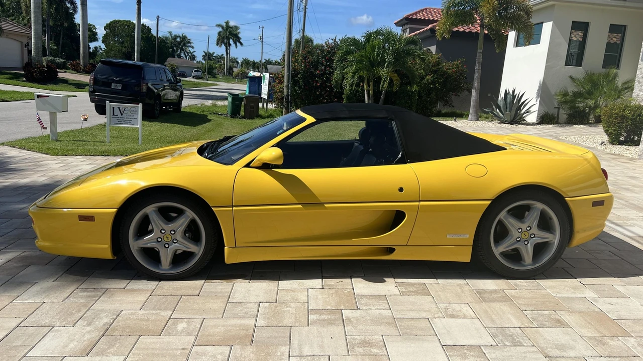 1998 Ferrari F355 Spider - Image 17 of 31