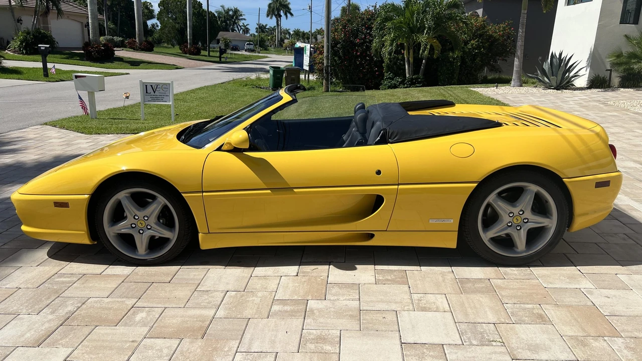 1998 Ferrari F355 Spider - Image 23 of 31