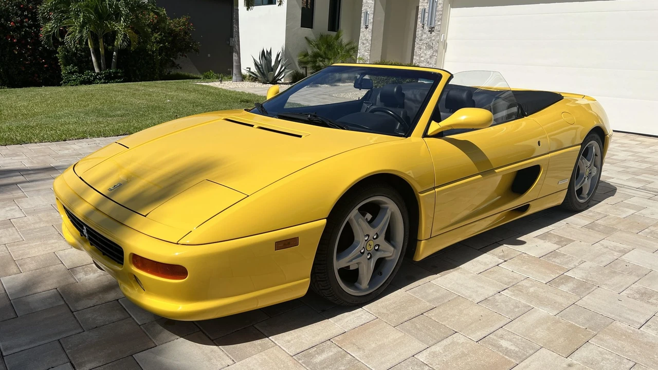 1998 Ferrari F355 Spider - Image 22 of 31