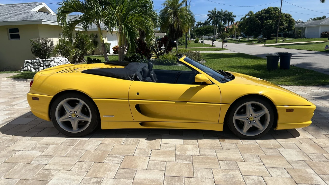 1998 Ferrari F355 Spider - Image 26 of 31