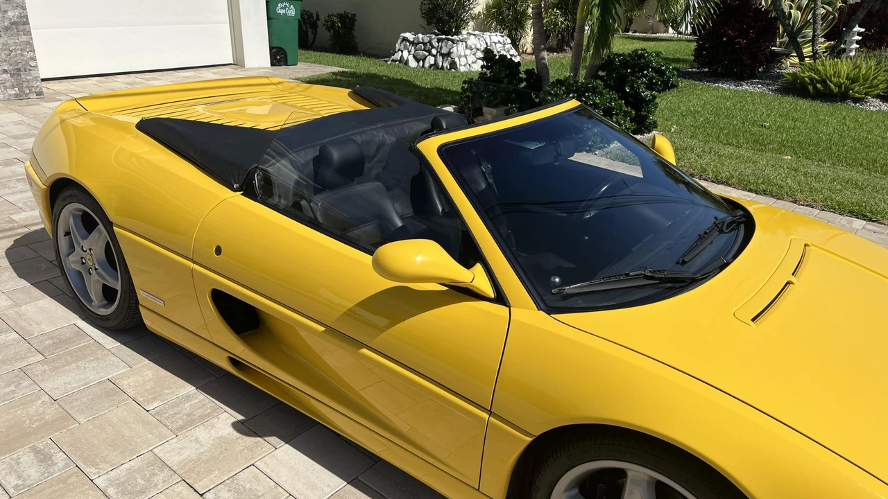 1998 Ferrari F355 Spider - Image 28 of 31