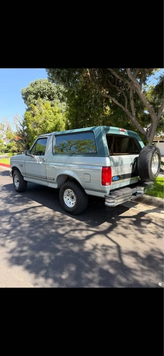 1998 Ford Bronco - Image 2 of 5