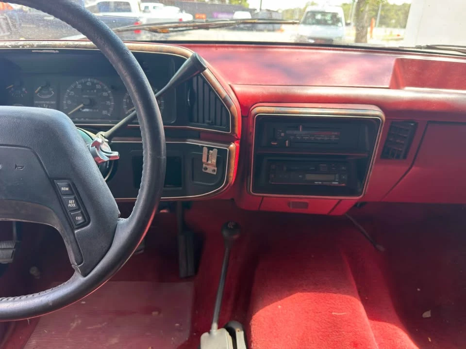 1998 Ford Bronco - Image 11 of 16