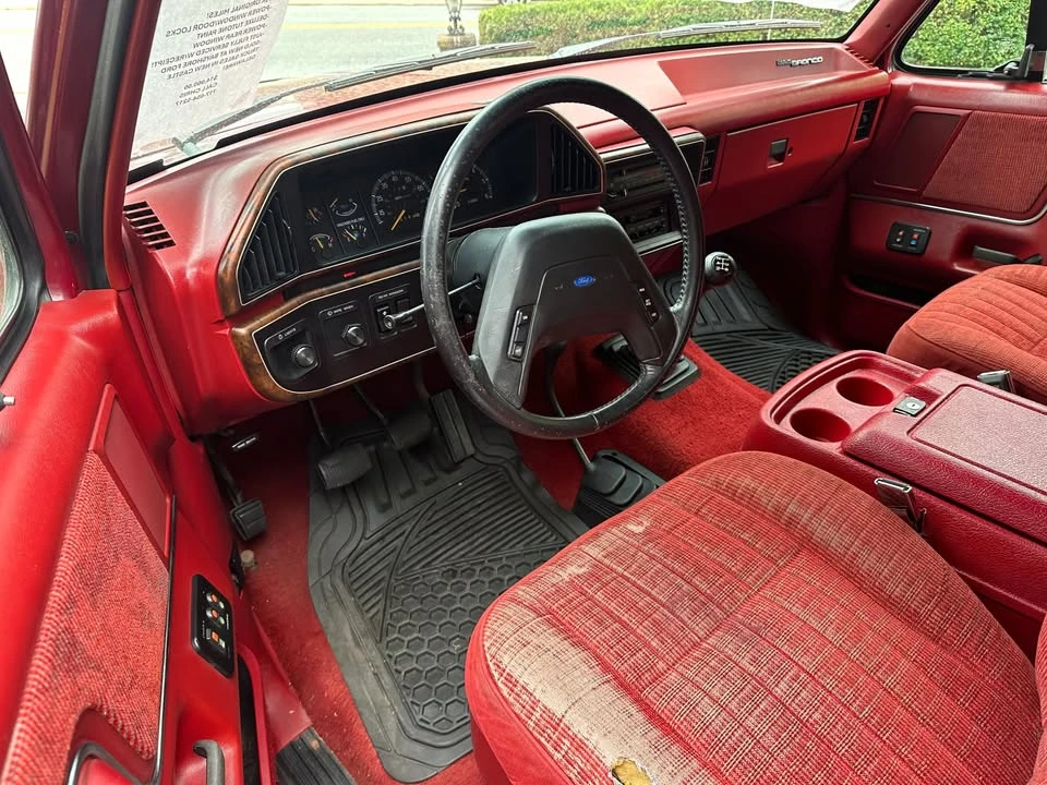 1998 Ford Bronco - Image 10 of 20