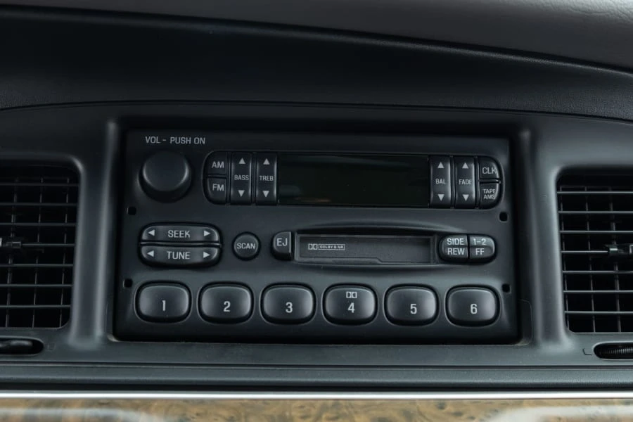 1998 Ford Crown Victoria - Image 31 of 31