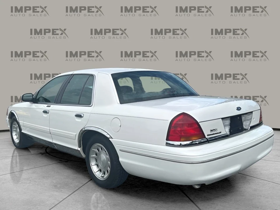 1998 Ford Crown Victoria - Image 3 of 12