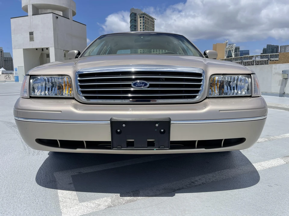 1998 Ford Crown Victoria - Image 6 of 31