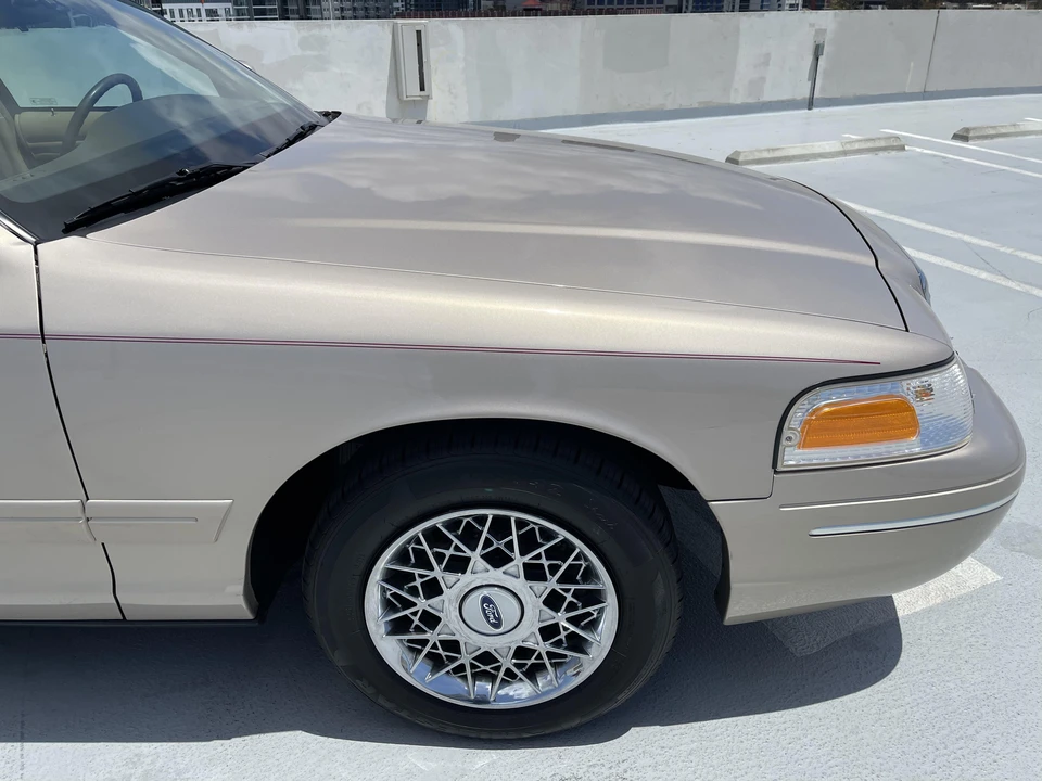1998 Ford Crown Victoria - Image 31 of 31