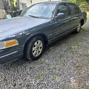 1998 Ford Crown Victoria LX Sedan 4D