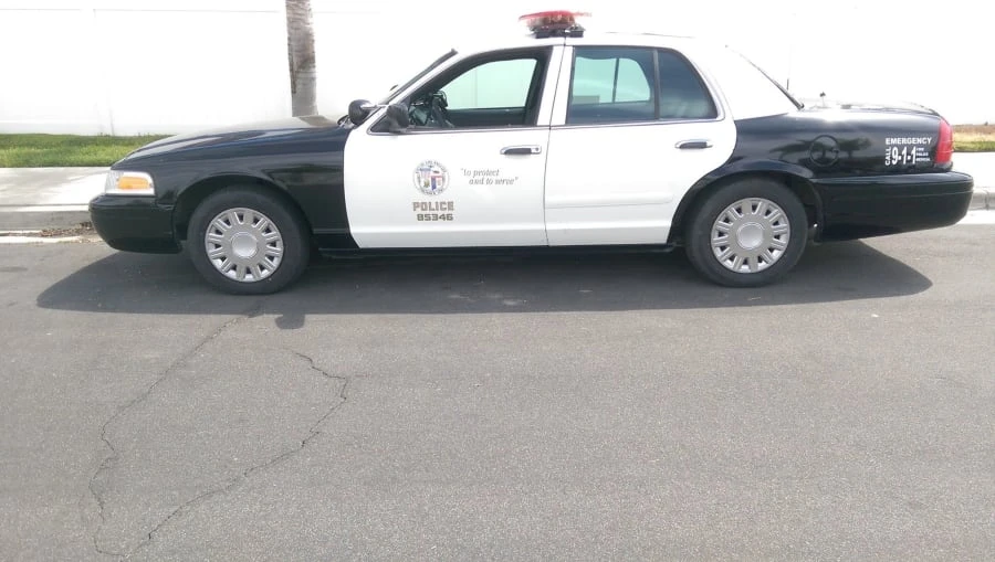 1998 Ford Crown Victoria - Image 2 of 9
