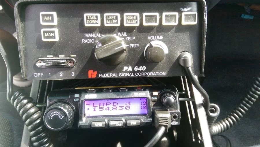 1998 Ford Crown Victoria - Image 4 of 9