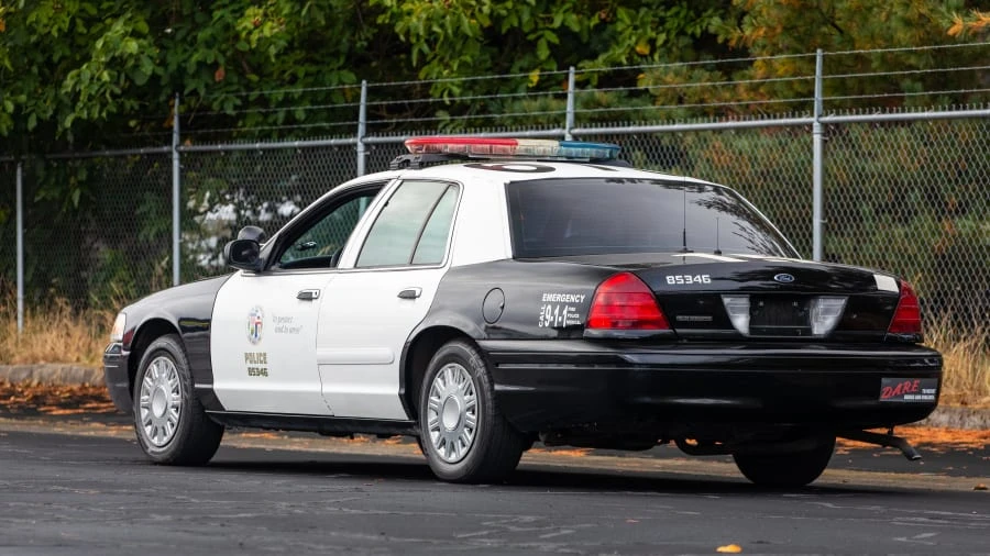 1998 Ford Crown Victoria - Image 3 of 12