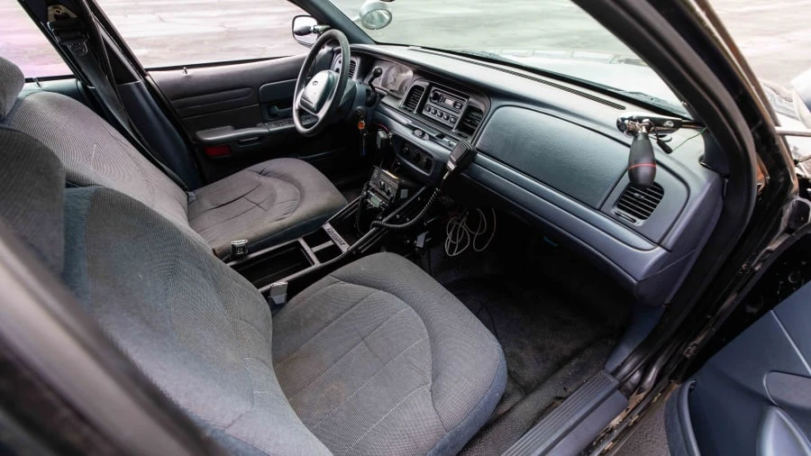1998 Ford Crown Victoria - Image 5 of 12
