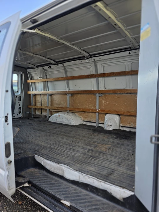 1998 Ford Econoline Van - Image 18 of 23