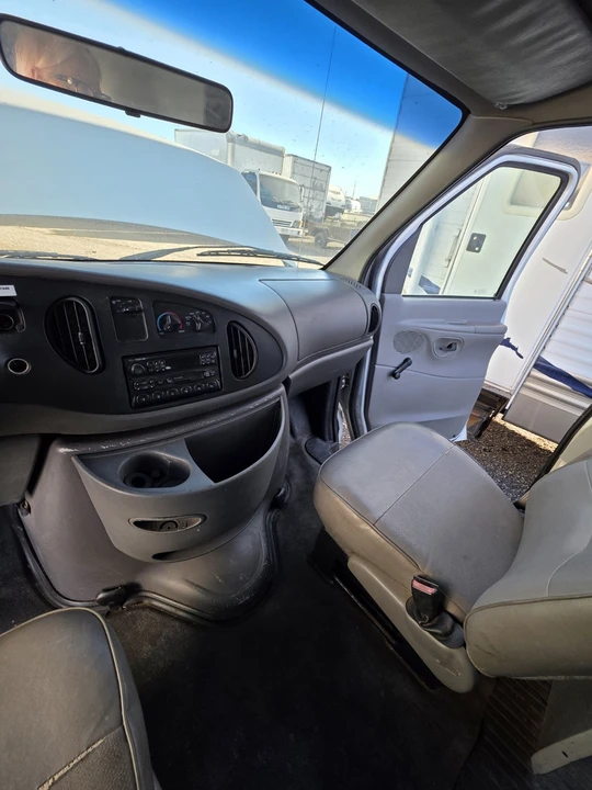1998 Ford Econoline Van - Image 7 of 23