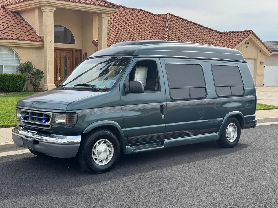 1998 Ford Econoline Van - Image 3 of 18