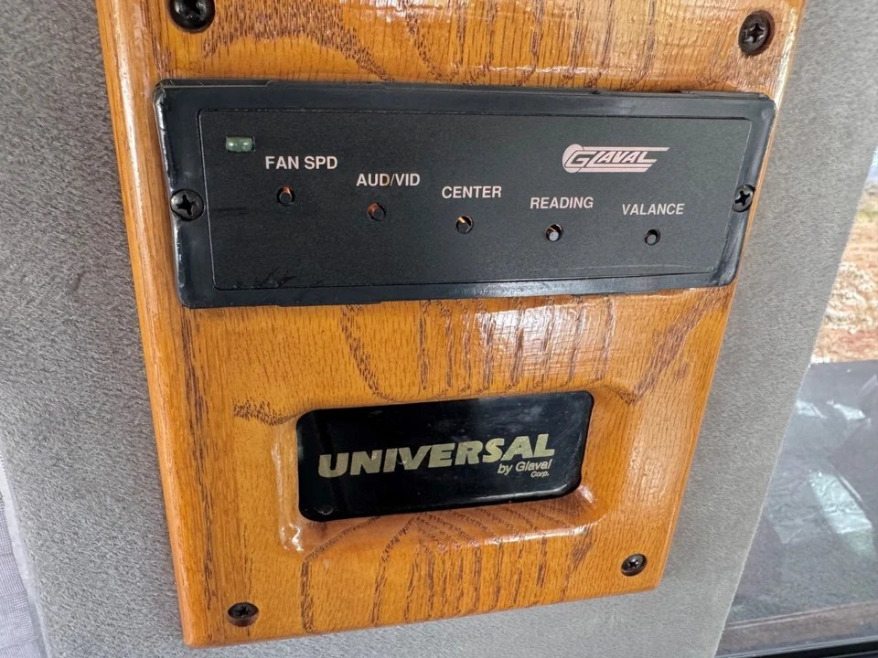 1998 Ford Econoline Van - Image 10 of 18