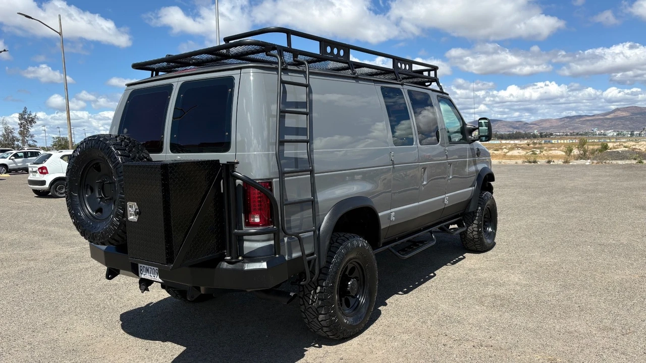 1998 Ford Econoline Van - Image 6 of 21