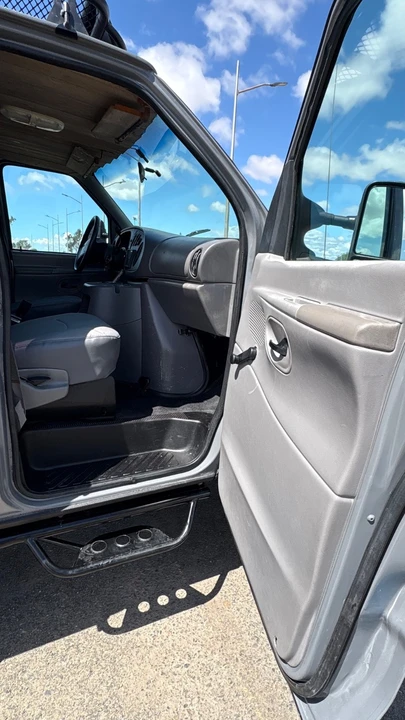 1998 Ford Econoline Van - Image 20 of 21