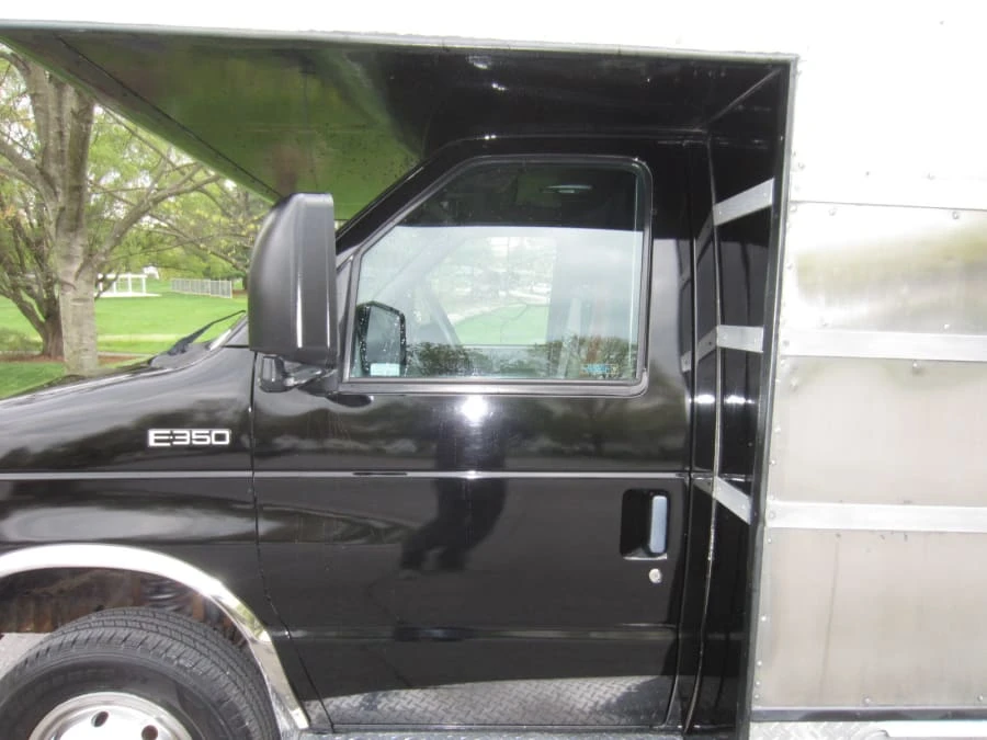 1998 Ford Econoline Van - Image 24 of 31