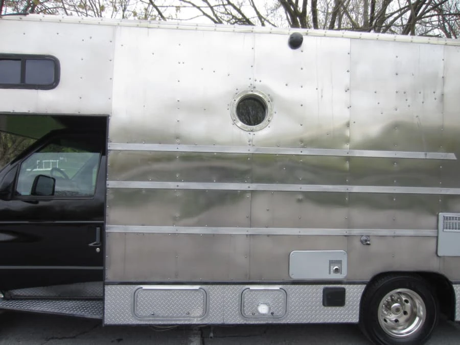 1998 Ford Econoline Van - Image 26 of 31