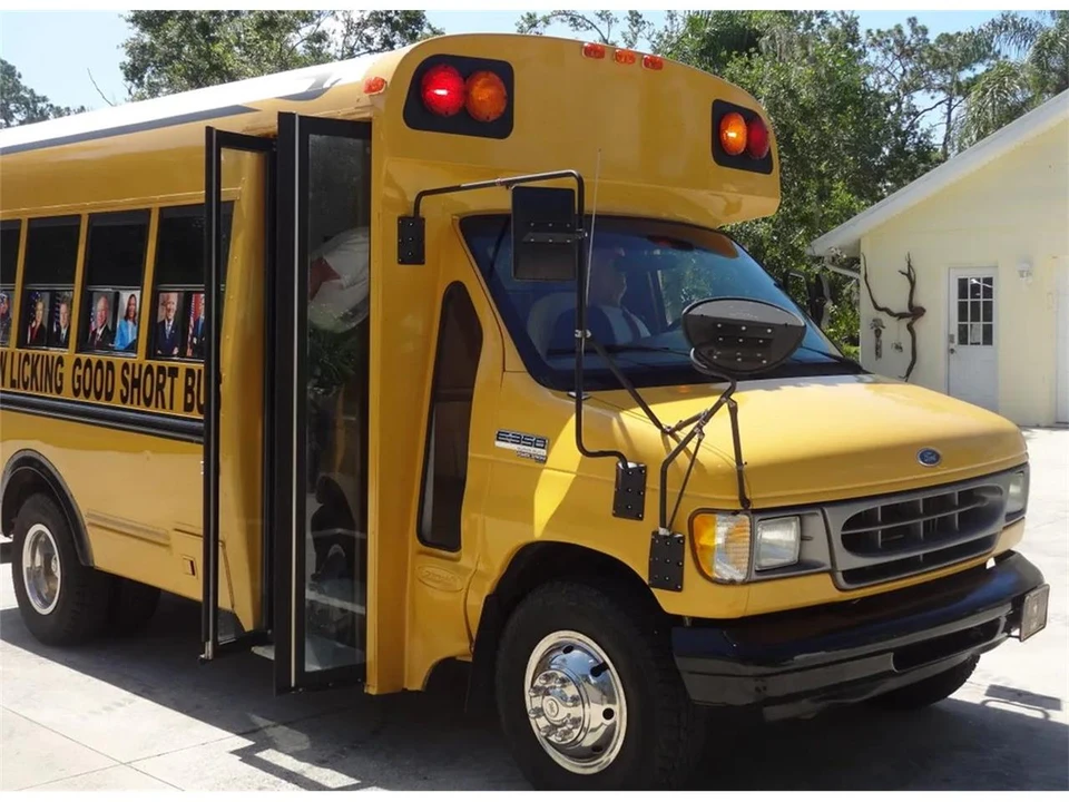1998 Ford Econoline Van - Image 3 of 31
