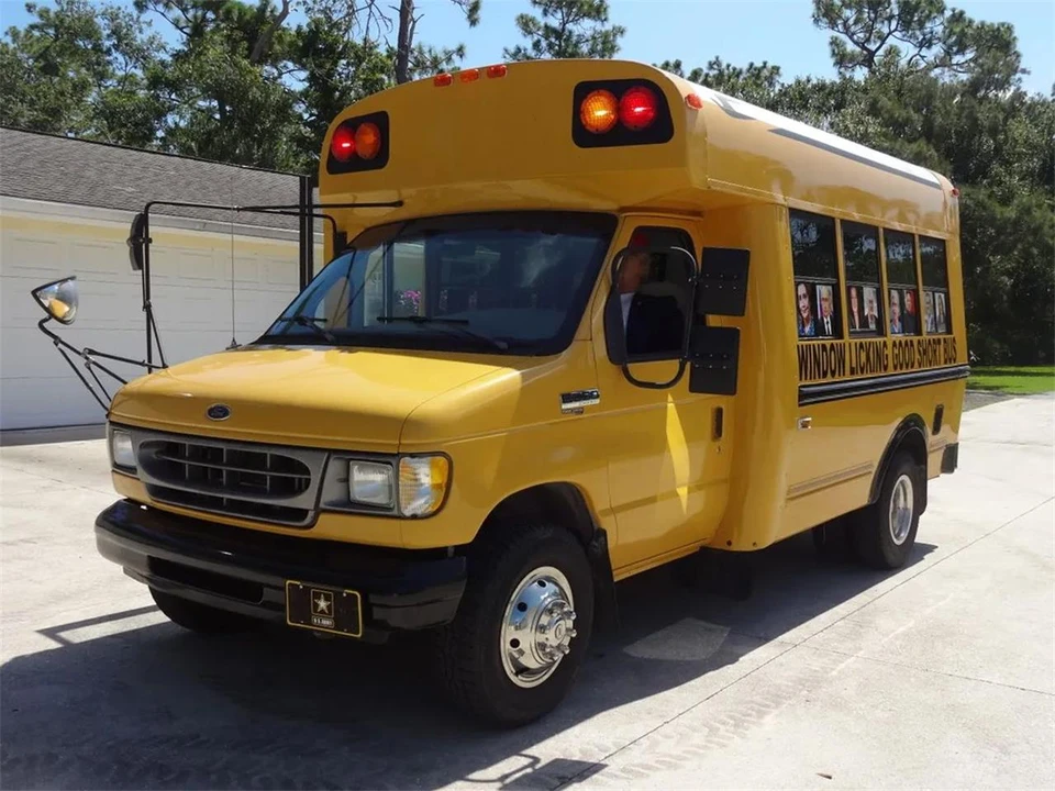 1998 Ford Econoline Van - Image 2 of 31