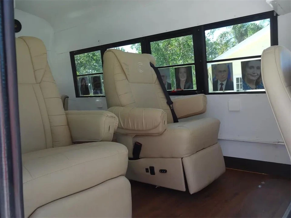 1998 Ford Econoline Van - Image 29 of 31