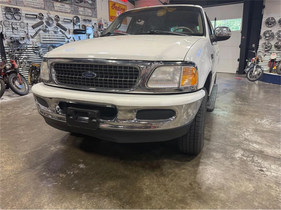 1998 Ford Expedition 1st Gen - Image 11 of 31