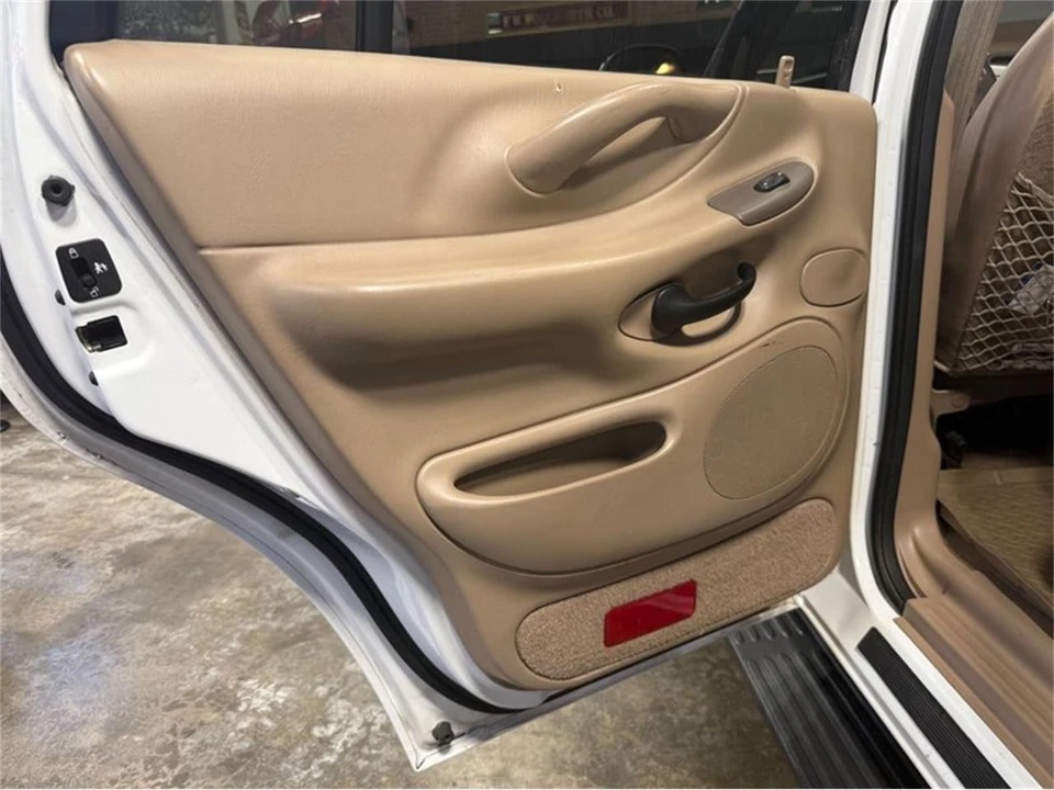 1998 Ford Expedition 1st Gen - Image 17 of 31