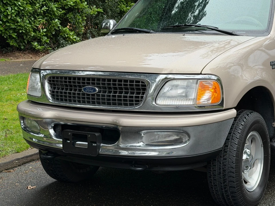 1998 Ford Expedition 1st Gen - Image 10 of 21