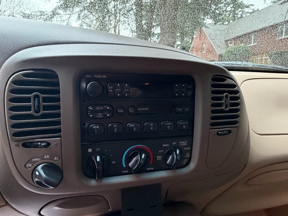 1998 Ford Expedition 1st Gen - Image 21 of 21