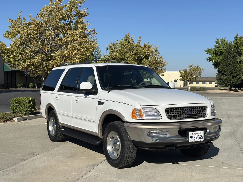 1998 Ford Expedition 1st Gen - Image 2 of 31