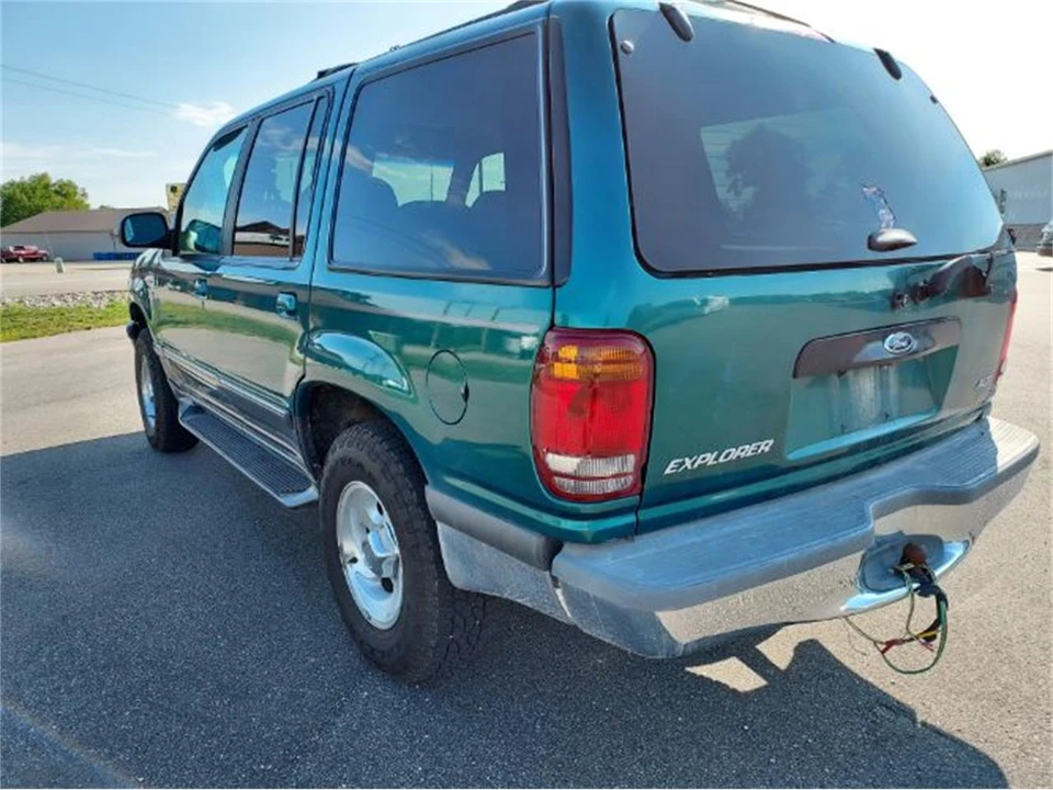1998 Ford Explorer 2nd Gen - Image 3 of 12