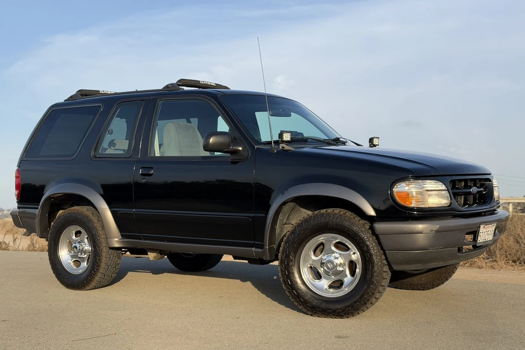 1998 Ford Explorer 2nd Gen - Image 11 of 31