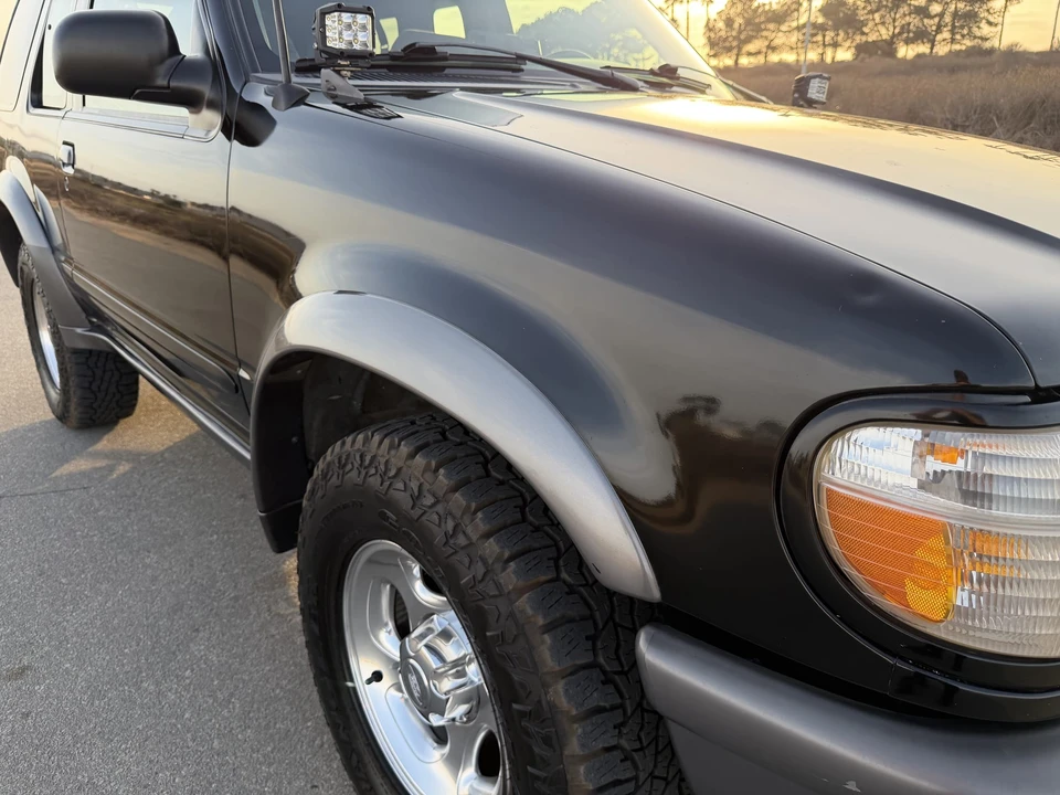 1998 Ford Explorer 2nd Gen - Image 17 of 31